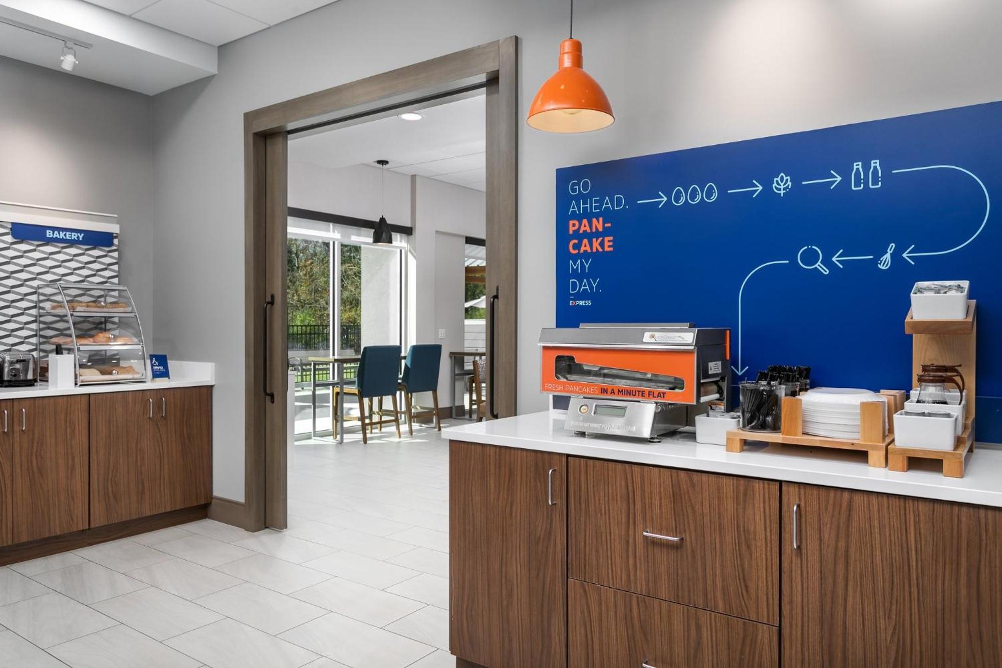 Holiday Inn Express Chattanooga - Hamilton Place מראה חיצוני תמונה
