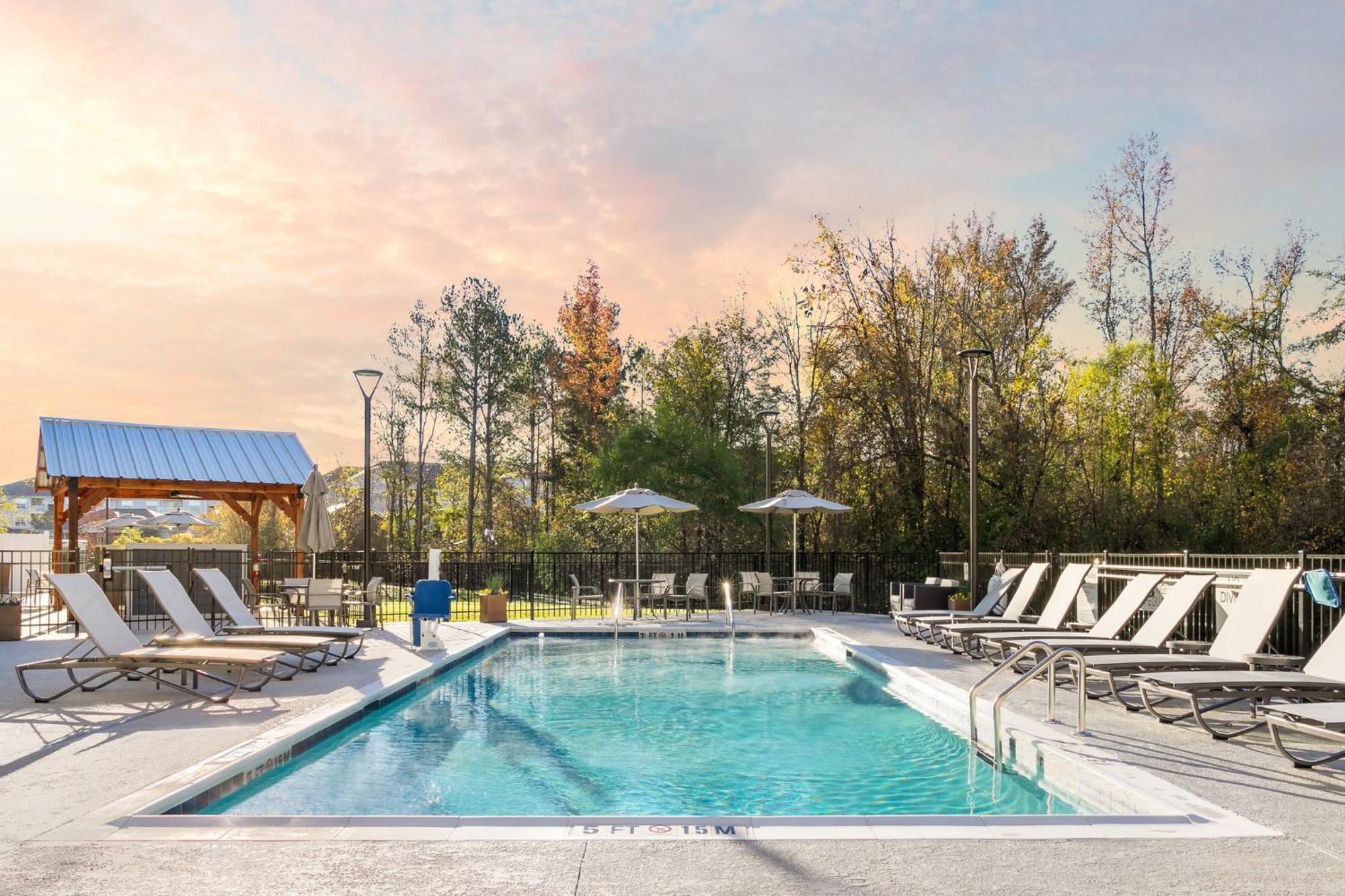 Holiday Inn Express Chattanooga - Hamilton Place מראה חיצוני תמונה